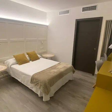 Lusitania, Centro Ciudad, Parking Privado ホテル