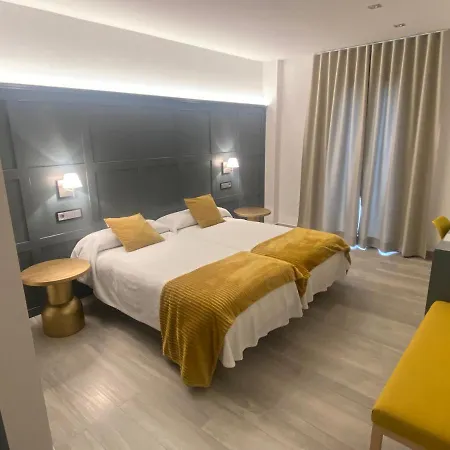 Lusitania, Centro Ciudad, Parking Privado ホテル