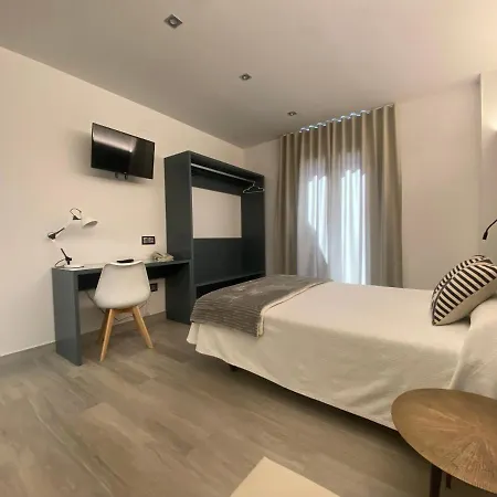 Lusitania, Centro Ciudad, Parking Privado 2* メリダ