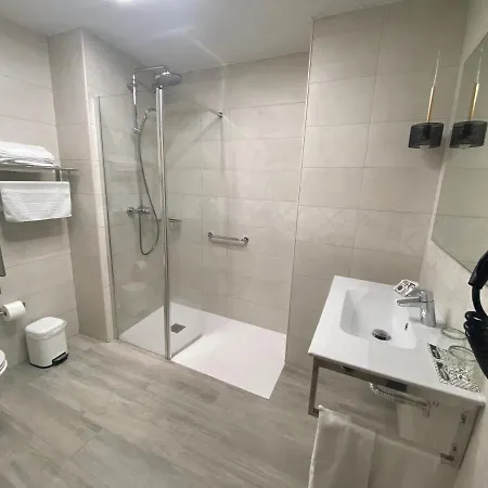 Lusitania, Centro Ciudad, Parking Privado ホテル メリダ