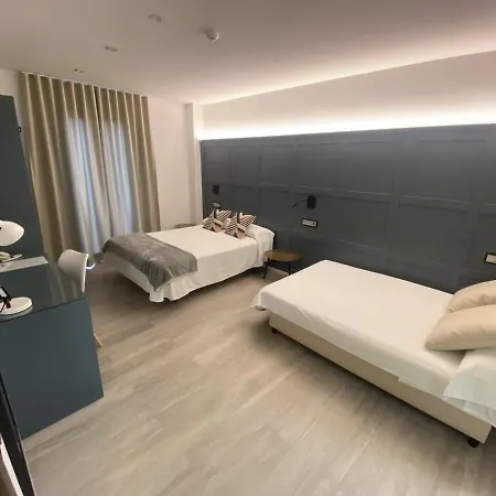 Hotel Lusitania, Centro Ciudad, Parking Privado