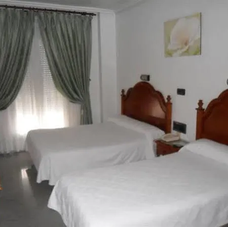 فندق Lusitania, Centro Ciudad, Parking Privado