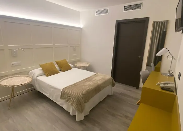 Lusitania, Centro Ciudad, Parking Privado Otel