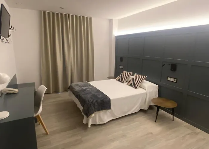 Lusitania, Centro Ciudad, Parking Privado Otel