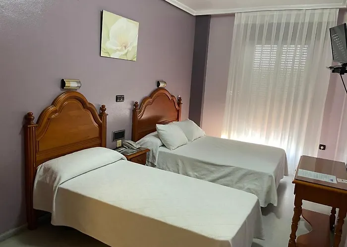 Otel Lusitania, Centro Ciudad, Parking Privado 2*