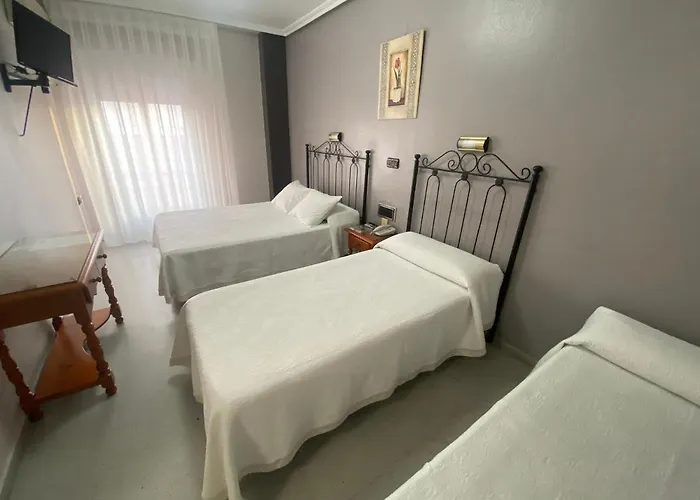 Hotel Lusitania, Centro Ciudad, Parking Privado